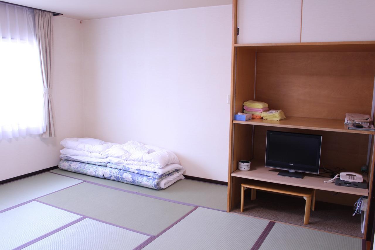 פוג'י Fuji-Shi Business Hotel Furuiya Ryokan מראה חיצוני תמונה